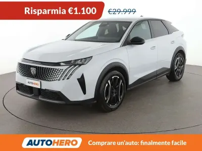 Usata Peugeot e-3008 Allure 156 kW (213 CV) 2024 Bianco SUV