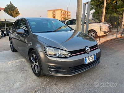 Usata VW Golf VII Highline 110 CV (80 kW) 2015 Marrone Berlina