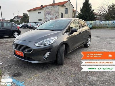 Usata Ford Fiesta 85 CV (62 kW) 2018 Grigio Utilitaria