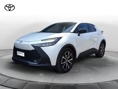 Usata Toyota C-HR Trend 223 CV (164 kW) 2025 Bianco SUV