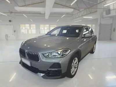 Usata BMW X2 125 CV (91 kW) 2023 Grigio SUV