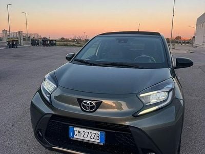 Usata Toyota Aygo X 72 CV (52 kW) 2023 Grigio SUV