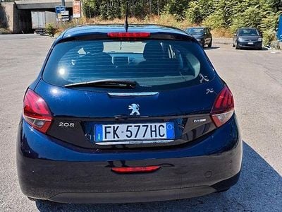 Usata Peugeot 208 82 CV (60 kW) 2017 Blu Utilitaria