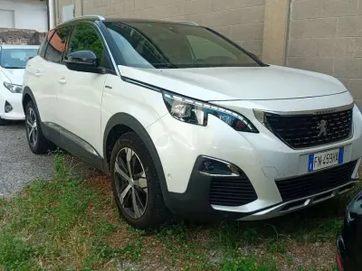 Usata Peugeot 3008 GT-line 131 CV (96 kW) 2018 Bianco SUV