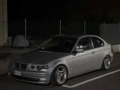 Usata BMW 320 Sport Line 150 CV (110 kW) 2002 Berlina