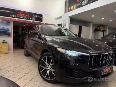 Begagnad Maserati Levante 250 HK (183 kW) 2016 Svart SUV