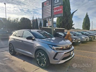 Usata Opel Grandland X Ultimate 130 CV (95 kW) 2022 Grigio SUV