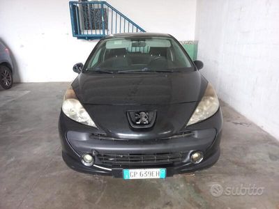 usata Peugeot 207 1.6 diesel anno 12/2007 da sistemare