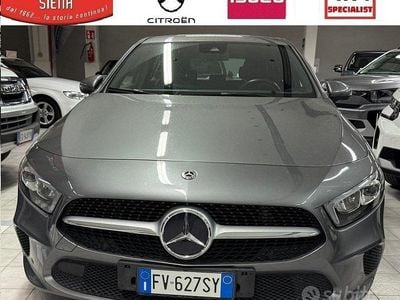 Usata Mercedes A180 116 CV (85 kW) 2019 Grigio Berlina