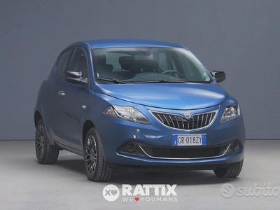 Usata Lancia Ypsilon 69 CV (50 kW) 2024 Blu Utilitaria
