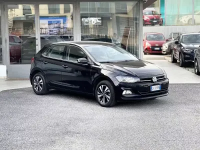 Usata VW Polo 80 CV (58 kW) 2021 Nero Utilitaria