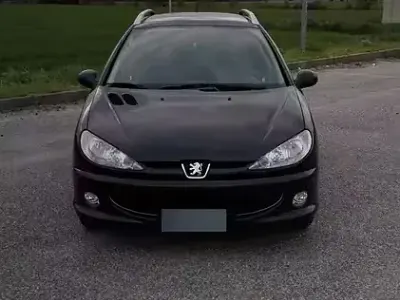 Usata Peugeot 206 68 CV (50 kW) 2006 Nero Station wagon