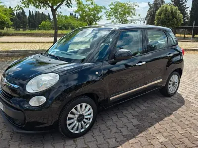 Begagnad Fiat 500L Pop Star 85 HK (62 kW) 2016 Svart Minibuss