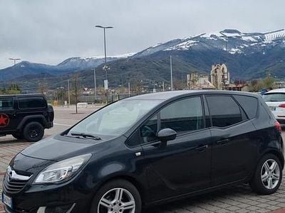 Usata Opel Meriva 120 CV (88 kW) 2014 Nero Monovolume