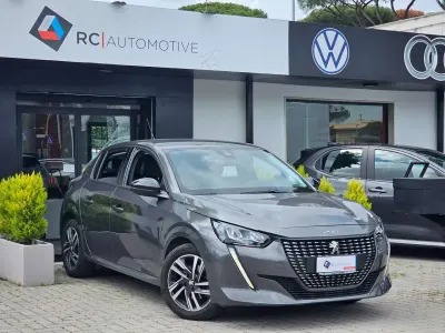 Usata Peugeot 208 Allure 101 CV (74 kW) 2023 Grigio Utilitaria