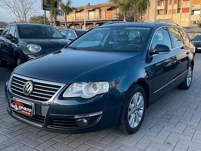 Usata VW Passat 140 CV (102 kW) 2006 Blu Station wagon