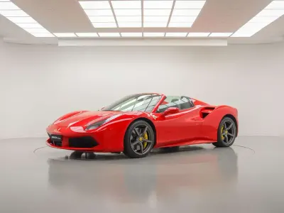 Usata Ferrari 488 670 CV (492 kW) 2018 Rosso corsa Cabrio