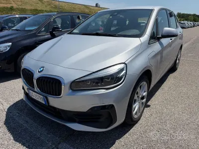 Usata BMW 225 Active Tourer iPerformance 125 CV (91 kW) 2021 Grigio Monovolume