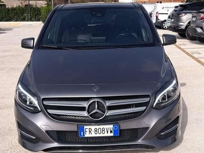 Mercedes B200
