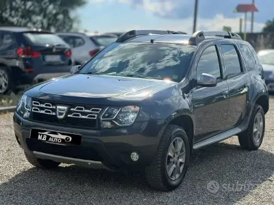 Usata Dacia Duster 101 CV (74 kW) 2015 Grigio SUV