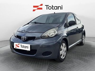 Usata Toyota Aygo Connect Style 68 CV (50 kW) 2012 Grigio Utilitaria