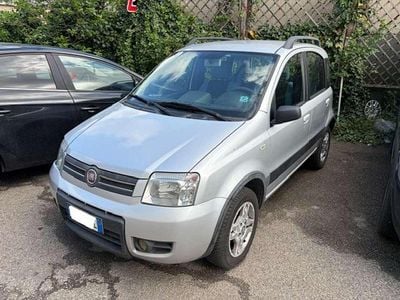 Usata Fiat Panda Climbing 60 CV (44 kW) 2008 Argento Utilitaria