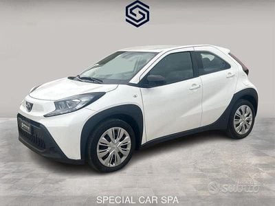 Gebraucht Toyota Aygo X Active 72 PS (52 kW) 2023 Weiß SUV