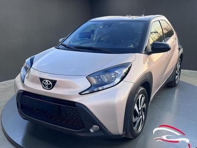 Usata Toyota Aygo X Lounge 72 CV (52 kW) 2024 Marrone SUV