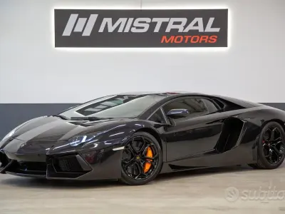 Usata Lamborghini Aventador 700 CV (514 kW) 2012 Nero Coupé