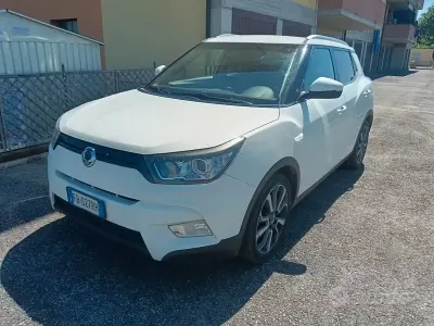 Usata SsangYong Tivoli 115 CV (84 kW) 2015 Bianco SUV