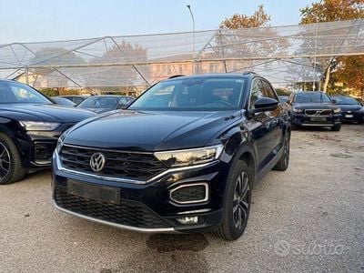 Usata VW T-Roc Style 116 CV (85 kW) 2019 Nero SUV