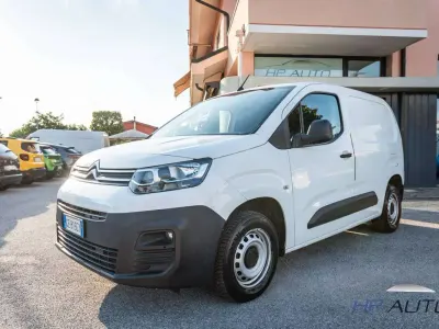 Usata Citroën Berlingo 102 CV (75 kW) 2021 Bianco Monovolume