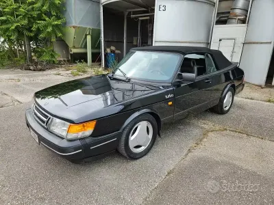 Usata Saab 900 Cabriolet 141 CV (103 kW) 1992 Nero Cabrio
