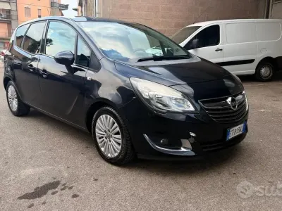 Usata Opel Meriva Cosmo 120 CV (88 kW) 2014 Nero Monovolume
