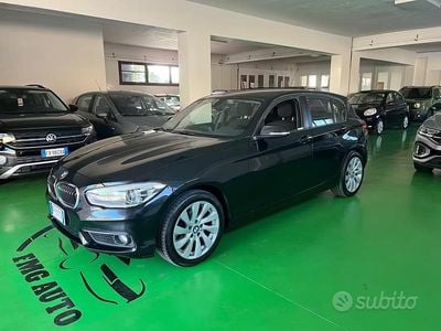 Begagnad BMW 118 Advantage 150 HK (110 kW) 2016 Svart Halvkombi
