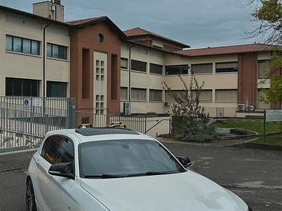 Usata BMW 118 Efficient Dynamics 190 CV (139 kW) 2017 Bianco Utilitaria