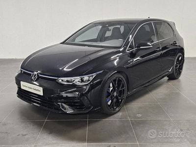 Usata VW Golf VIII R 333 CV (244 kW) 2023 Nero Berlina