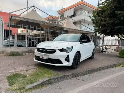 Usata Opel Corsa 102 CV (75 kW) 2023 Bianco Utilitaria