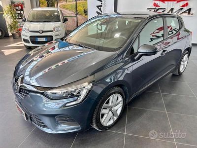 Usata Renault Clio V Business 91 CV (66 kW) 2021 Blu Berlina