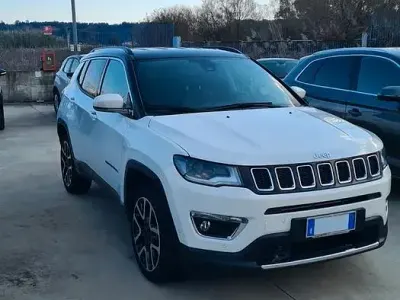 Usata Jeep Compass Limited 140 CV (102 kW) 2020 Bianco SUV