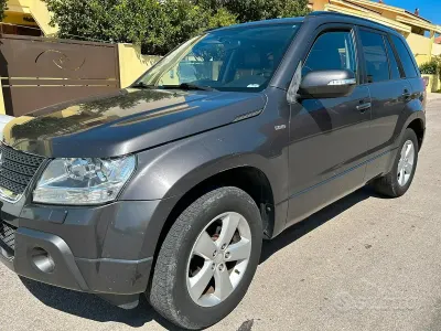 Usata Suzuki Grand Vitara 129 CV (94 kW) 2010 Grigio SUV