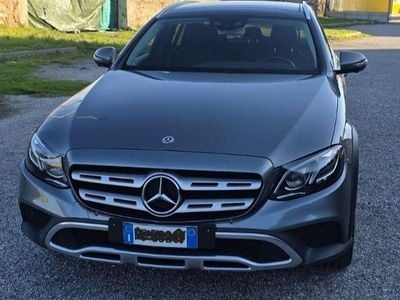 Usata Mercedes E220 All-Terrain Premium 194 CV (142 kW) 2017 Grigio Station wagon