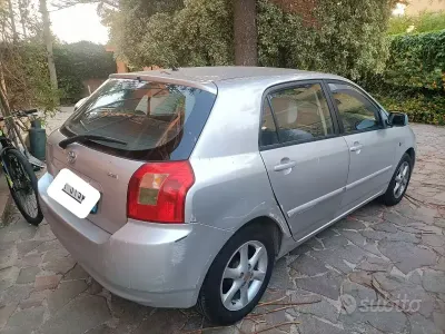 Usata Toyota Corolla 110 CV (80 kW) 2004 Berlina