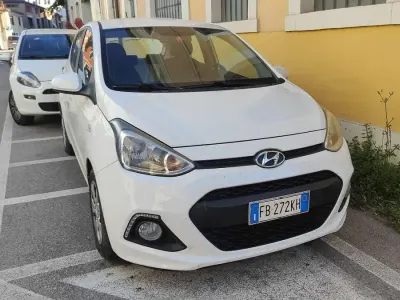 Usata Hyundai i10 Classic 67 CV (49 kW) 2015 Utilitaria