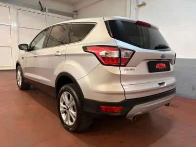 Usata Ford Kuga S 120 CV (88 kW) 2019 Argento SUV