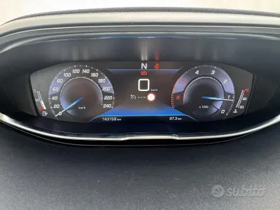 Usata Peugeot 3008 Allure 150 CV (110 kW) 2020 Bianco SUV