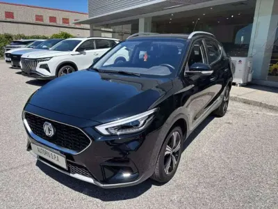 Usata MG ZS Comfort 106 CV (77 kW) 2024 Nero metallizato SUV