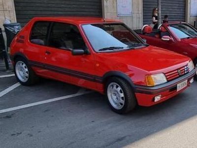 Peugeot 205