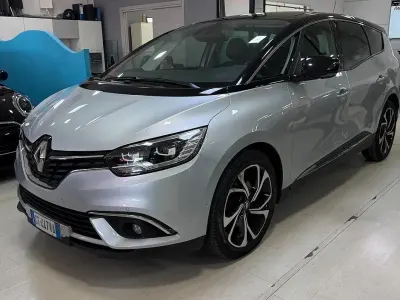 Usata Renault Grand Scénic 120 CV (88 kW) 2021 Grigio Monovolume