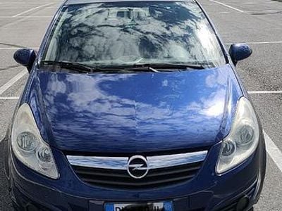 Używany Opel Corsa 80 KM (58 kW) 2009 Niebieski Sedan/Limuzyna